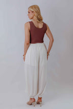 Calça Pantalona com Cintura Transpassada
