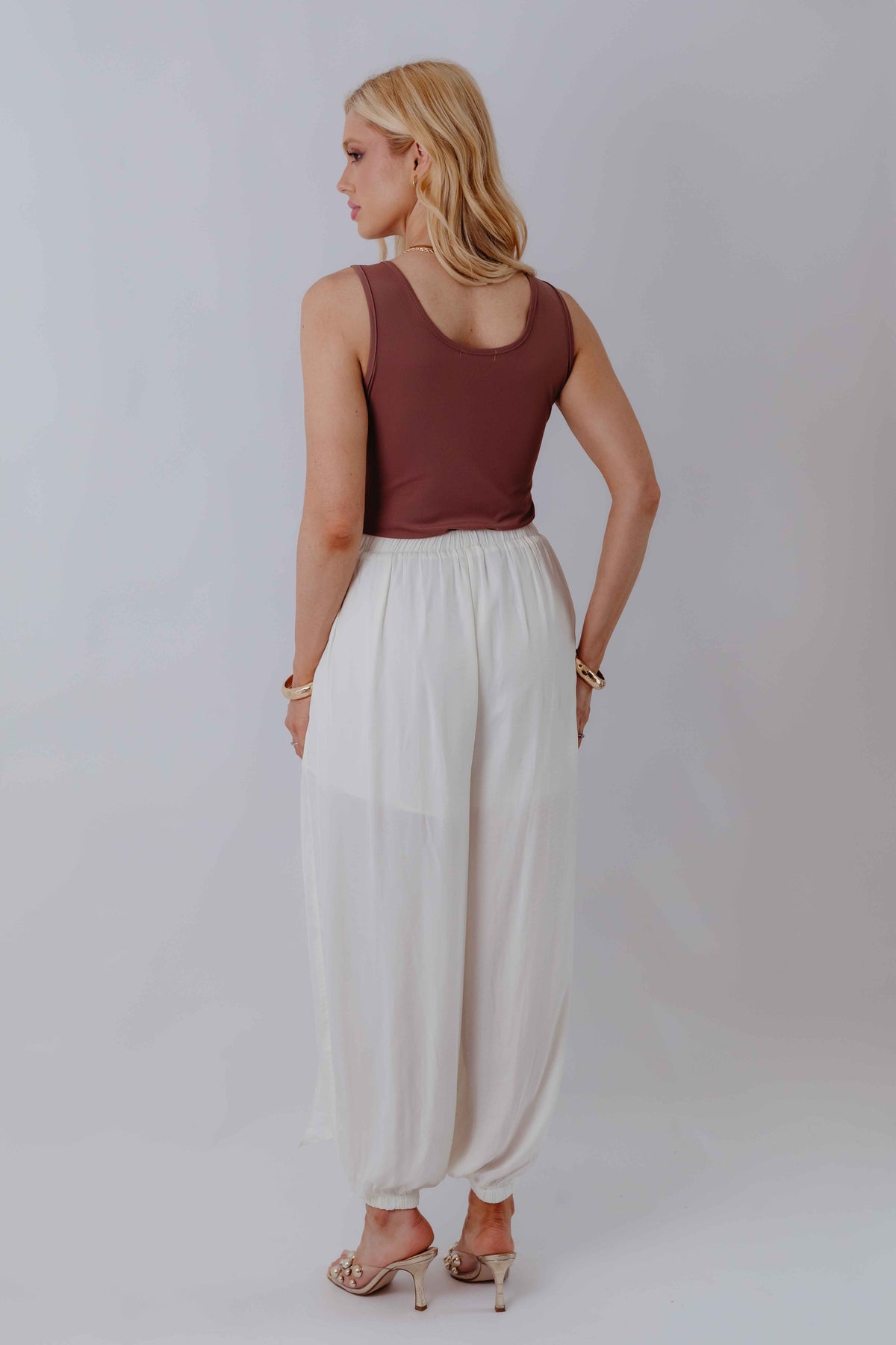 Calça Pantalona com Cintura Transpassada