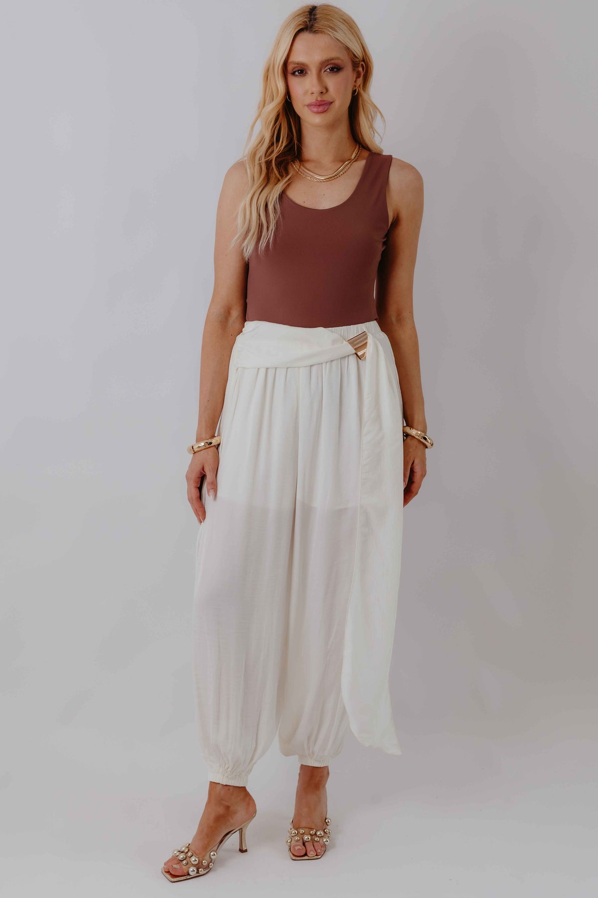 Calça Pantalona com Cintura Transpassada