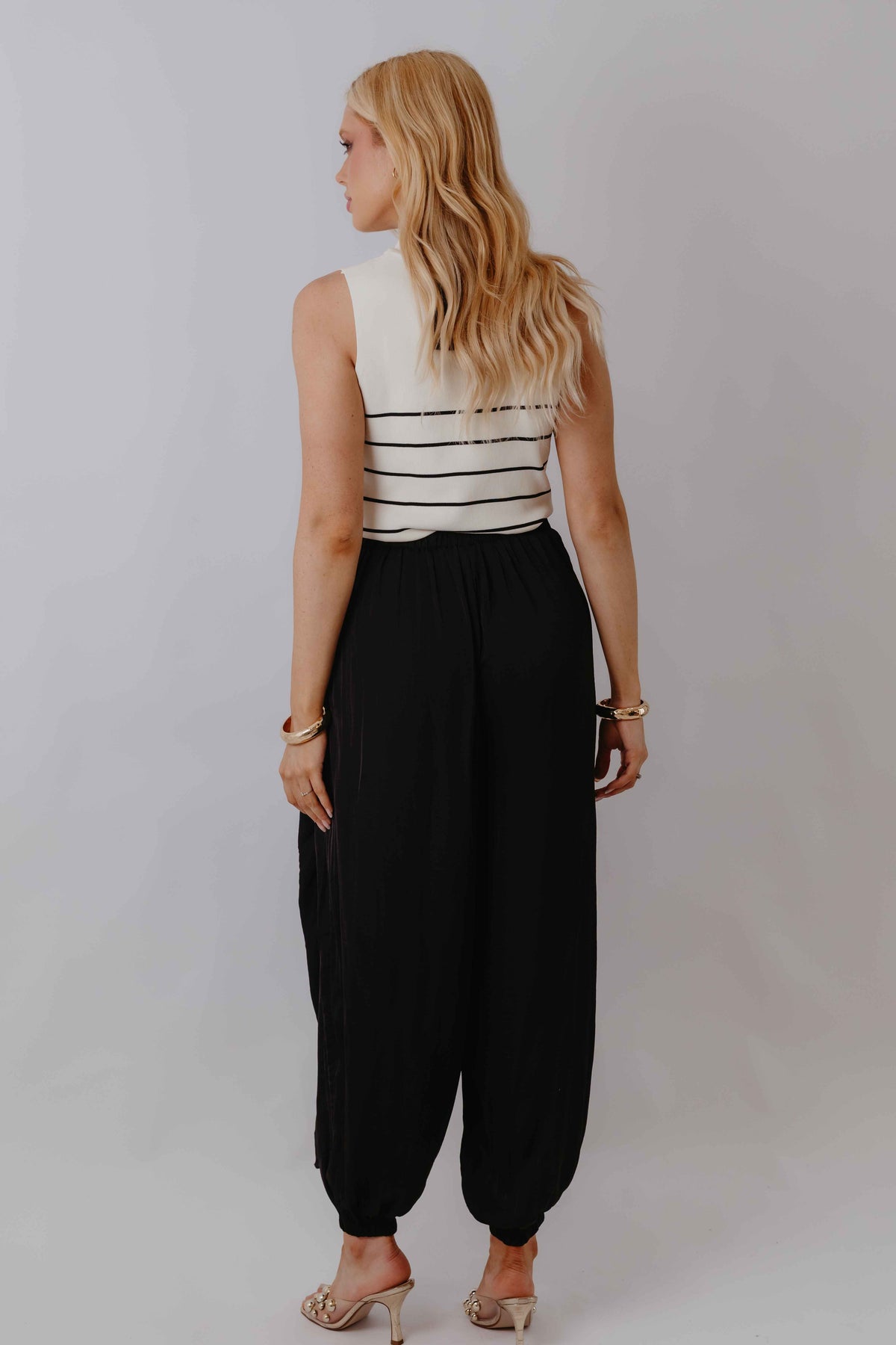 Calça Pantalona com Cintura Transpassada