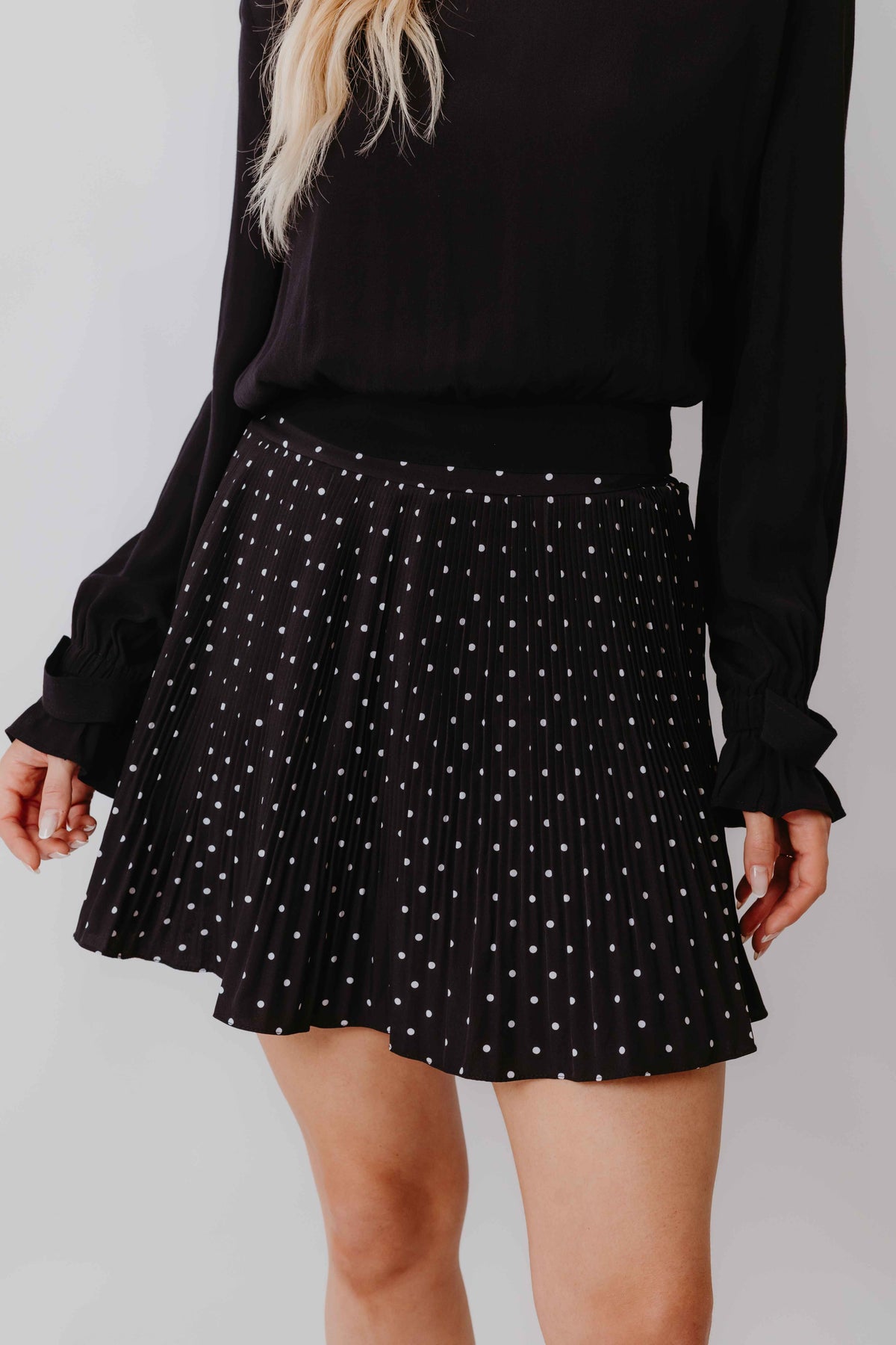 Shorts Saia Plissada Curta