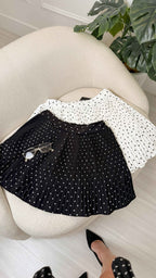 Shorts Saia Plissada Curta